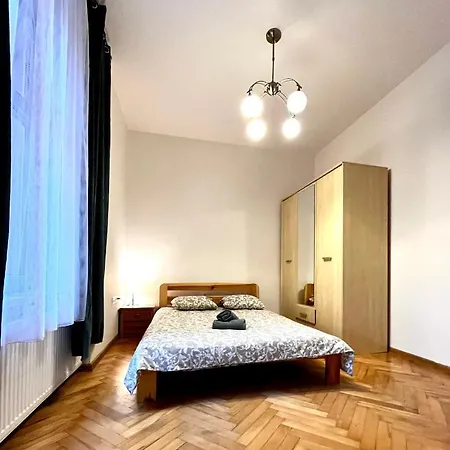 Starowiślna st Apartment-3